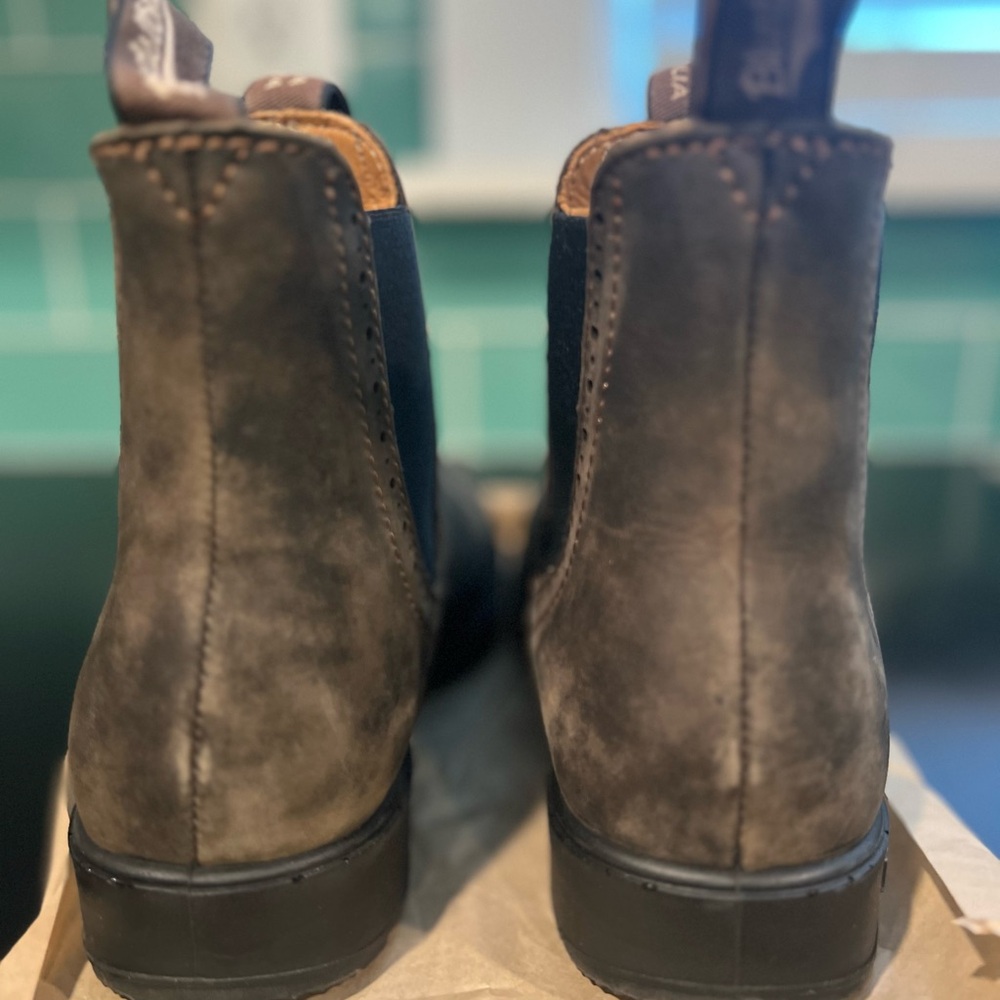 Blundstone Brown Ankle Boots - Picture 4 of 5